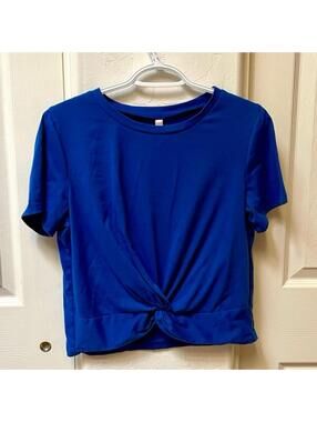 Women's Solid Blue Casual Short Sleeve Tee Shirt - Medium